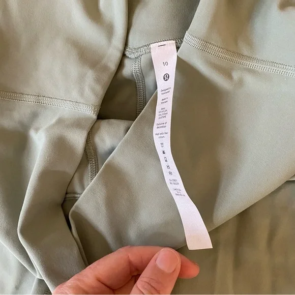 NWT Lululemon Align Mini Flare x-short Size 10 Palm Court Green Yoga Pants - Picture 3 of 4